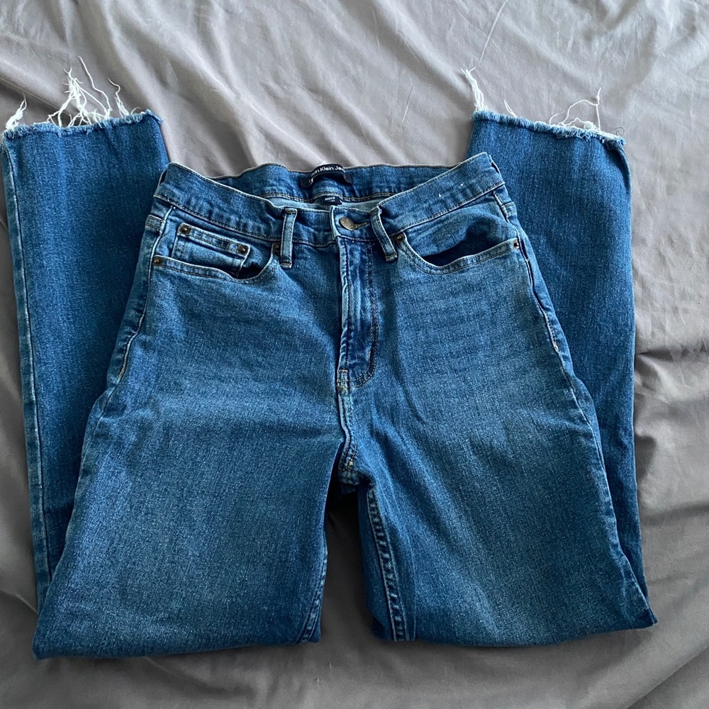 Straight leg ripped bottom jeans Junior size